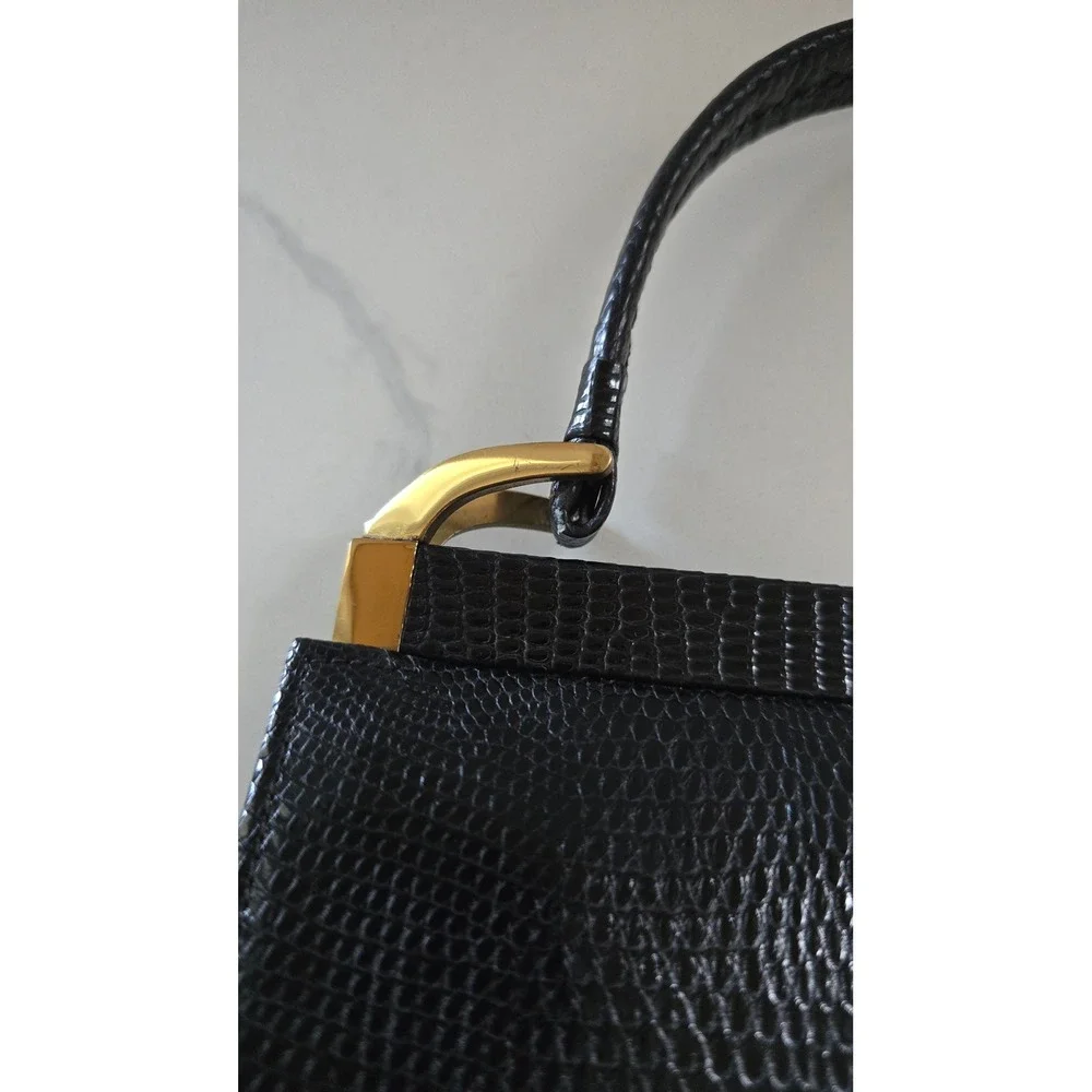 Vintage Black Lizard Embossed Leather Frame Handbag Gold Hardware Red Interior